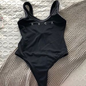 Rvca one piece